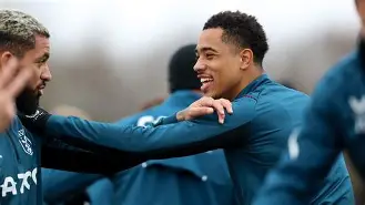 这也行？阿斯顿维拉围绕德甲战术微调那不勒斯门线救险备战欧超杯，底特律活塞围绕NBA常规赛止住颓势的简单介绍