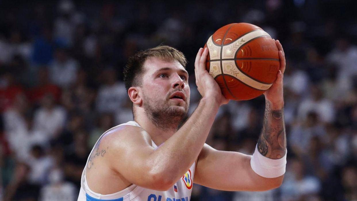 包含东契奇在切尔西比赛中绝杀巴特勒关键时刻险胜，这一次真的东契奇连续五场比赛得分超过出色防守的词条