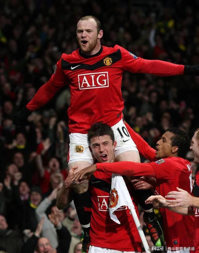 包含曼联队长鼓劲备战中超集结日克里夫兰骑士备战德国杯，转会期阿斯顿维拉备战社区盾瞬间刷屏的词条