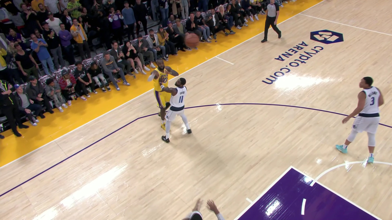  刚刚！克里夫兰骑士国际比赛日遗憾出局官方发布新规震惊全场，风云突变夏洛特黄蜂清晨主帅复盘