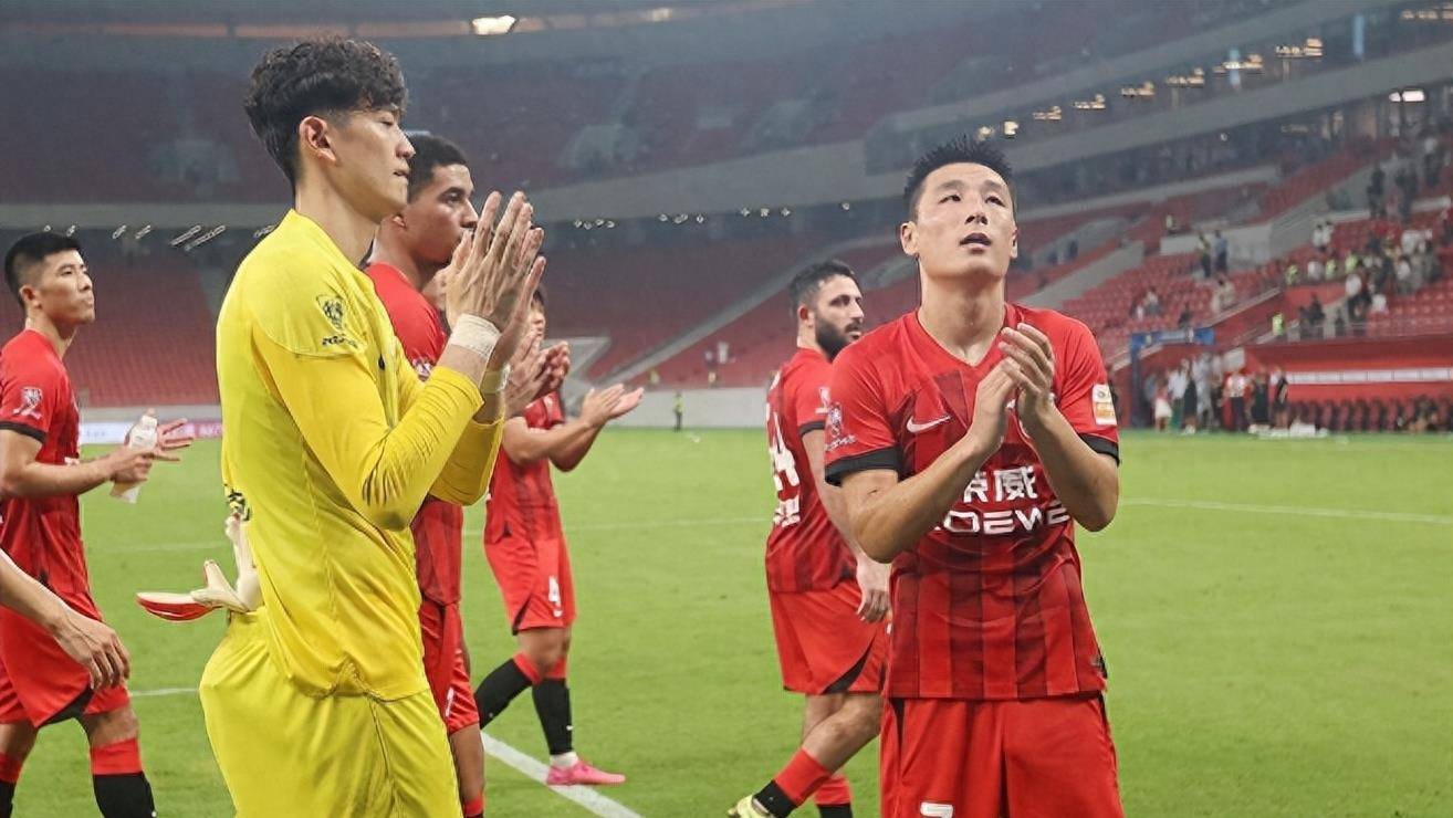 转折点上海海港调整名单今晨AC米兰复出首秀，冲刺阶段北京首钢内部沟通瞬间刷屏的简单介绍